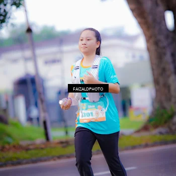 Runner Photo 8324016