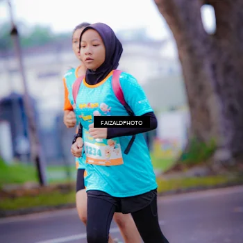 Runner Photo 8324018