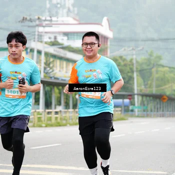 Runner Photo 8324039
