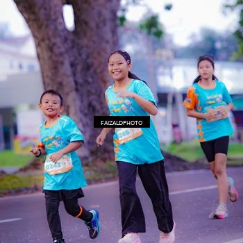 Runner Photo 8324042