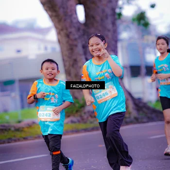 Runner Photo 8324043