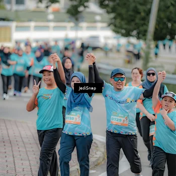 Runner Photo 8324050