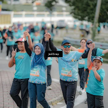 Runner Photo 8324056
