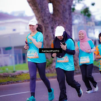 Runner Photo 8324062