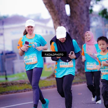 Runner Photo 8324064