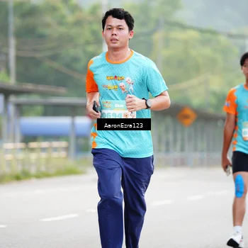 Runner Photo 8324066
