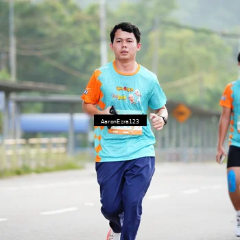 Runner Photo 8324071