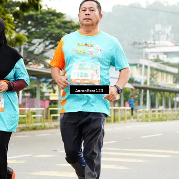Runner Photo 8324088