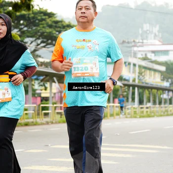 Runner Photo 8324090
