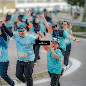 Runner Photo 8324092