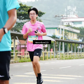 Runner Photo 8324106