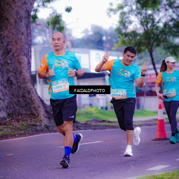 Runner Photo 8324135