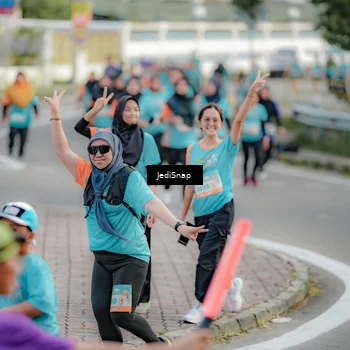 Runner Photo 8324149