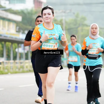 Runner Photo 8324214