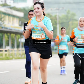 Runner Photo 8324217