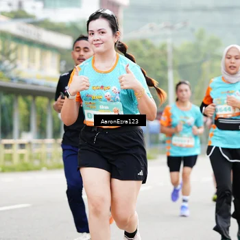 Runner Photo 8324223