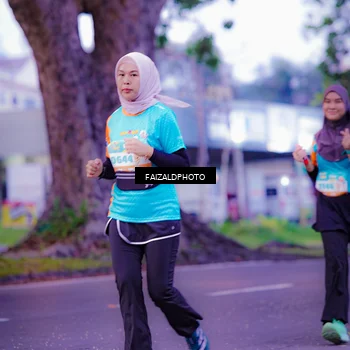 Runner Photo 8324245