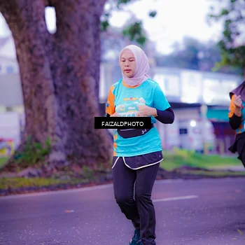 Runner Photo 8324246
