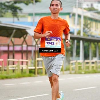 Runner Photo 8324263