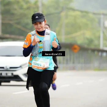Runner Photo 8324302