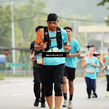 Runner Photo 8324312