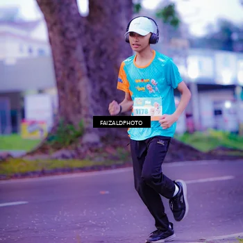 Runner Photo 8324314