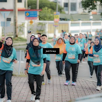 Runner Photo 8324315