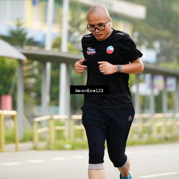 Runner Photo 8324320