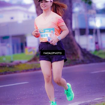 Runner Photo 8324339