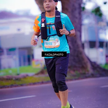 Runner Photo 8324341