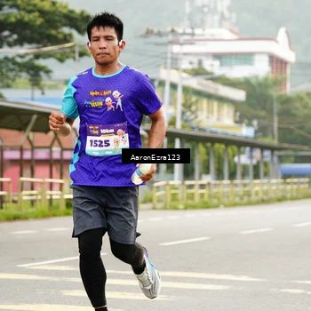 Runner Photo 8324351