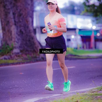 Runner Photo 8324358