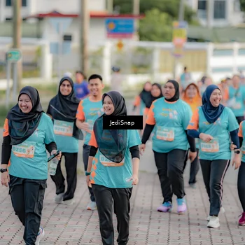 Runner Photo 8324361