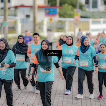 Runner Photo 8324363