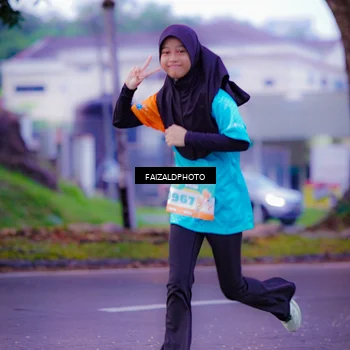 Runner Photo 8324381