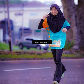 Runner Photo 8324388