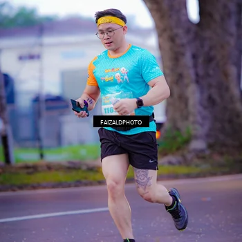 Runner Photo 8324411