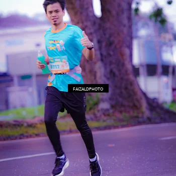 Runner Photo 8324415