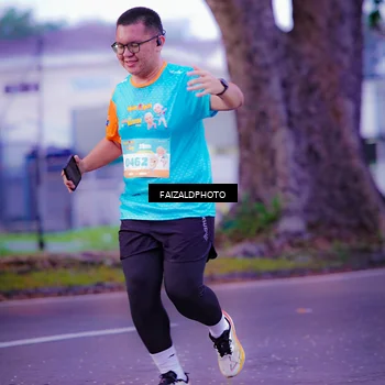 Runner Photo 8324416