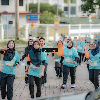 Runner Photo 8324422