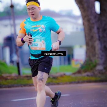 Runner Photo 8324423
