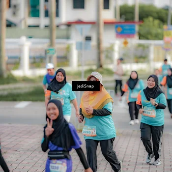 Runner Photo 8324424