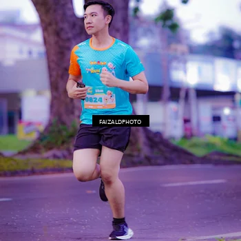 Runner Photo 8324439