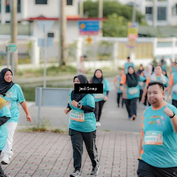 Runner Photo 8324441