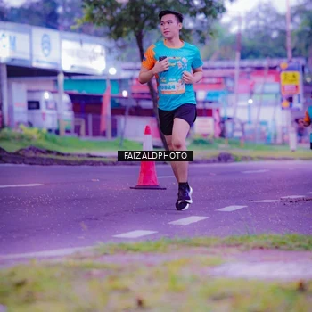 Runner Photo 8324443