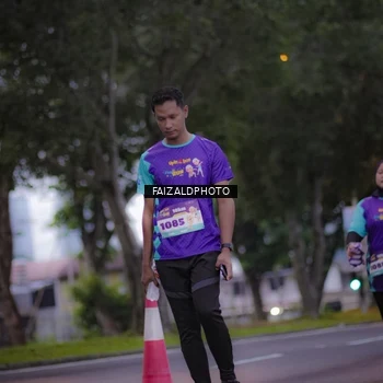 Runner Photo 8324457