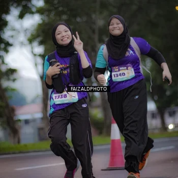 Runner Photo 8324468