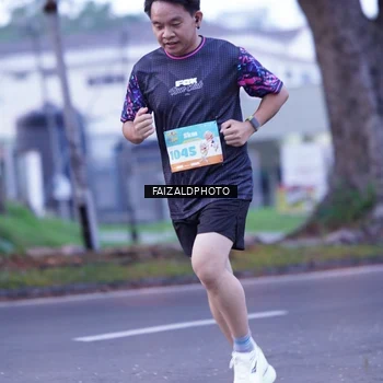 Runner Photo 8324469