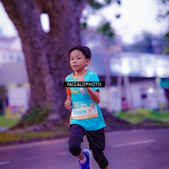 Runner Photo 8324500