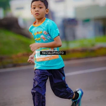 Runner Photo 8324508